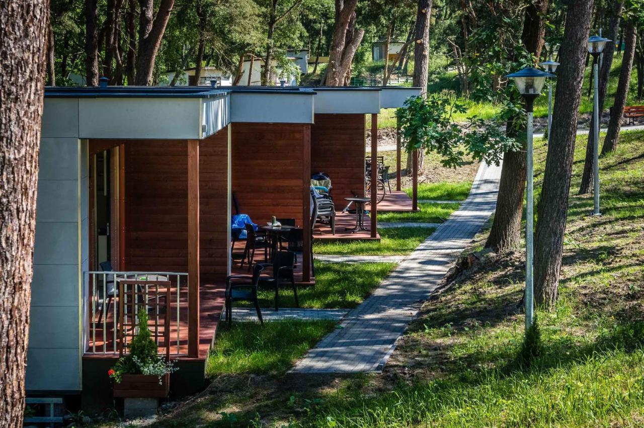 Hotel *** Nat Krynica Morska Bagian luar foto