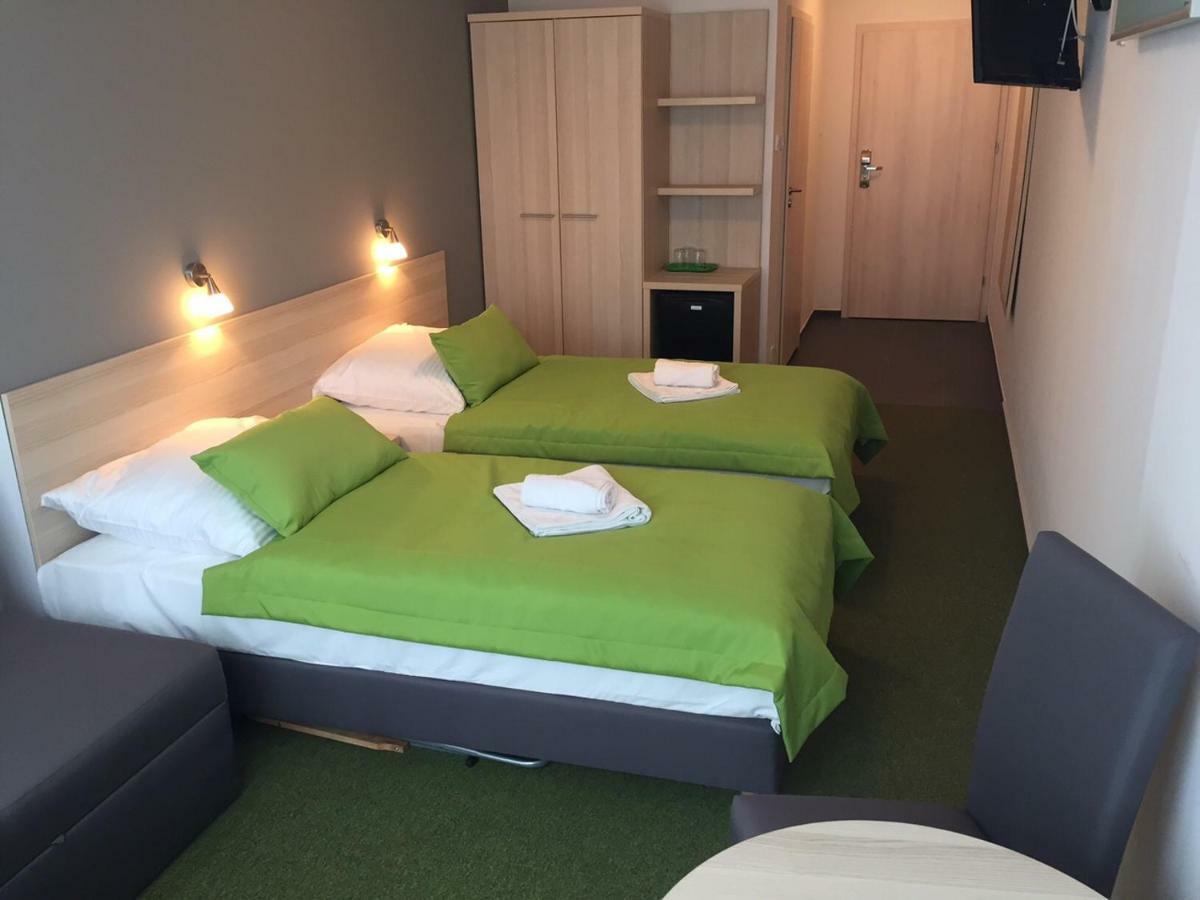 Hotel *** Nat Krynica Morska Bagian luar foto