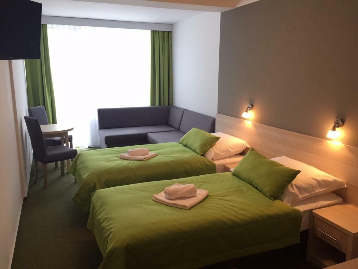 Hotel *** Nat Krynica Morska Bagian luar foto